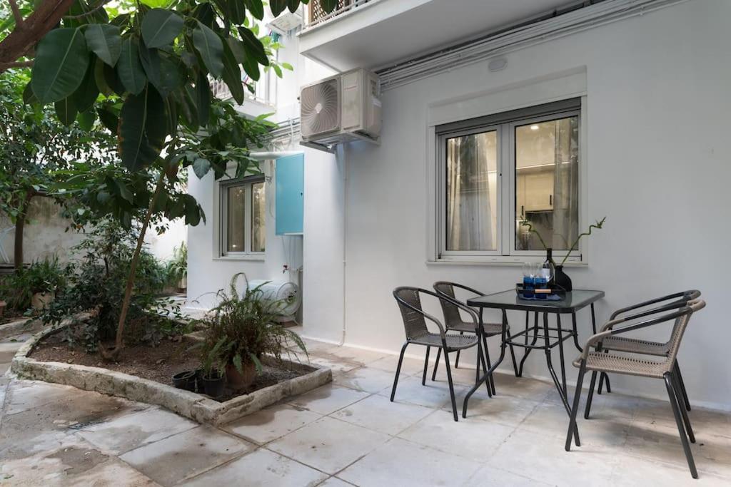 Apartmán Stylish Abode Under Acropolis W/ Sunny Courtyard! Atény Exteriér fotografie
