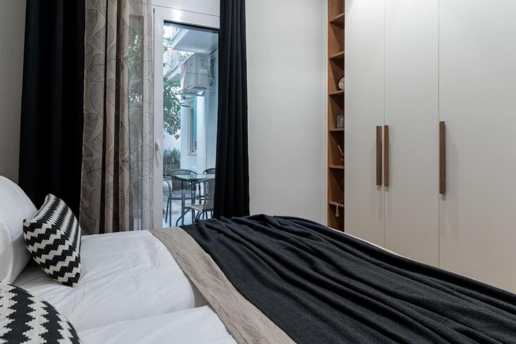 Apartmán Stylish Abode Under Acropolis W/ Sunny Courtyard! Atény Exteriér fotografie